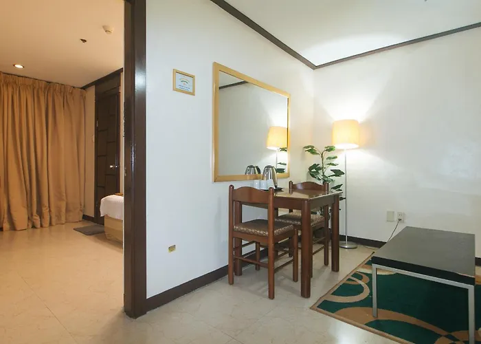 The Shilla Philia By Reddoorz Hotel *