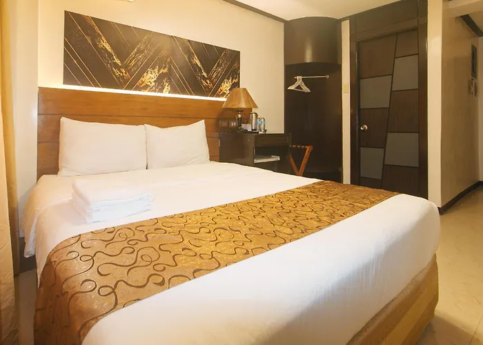 The Shilla Philia By Reddoorz Hotel