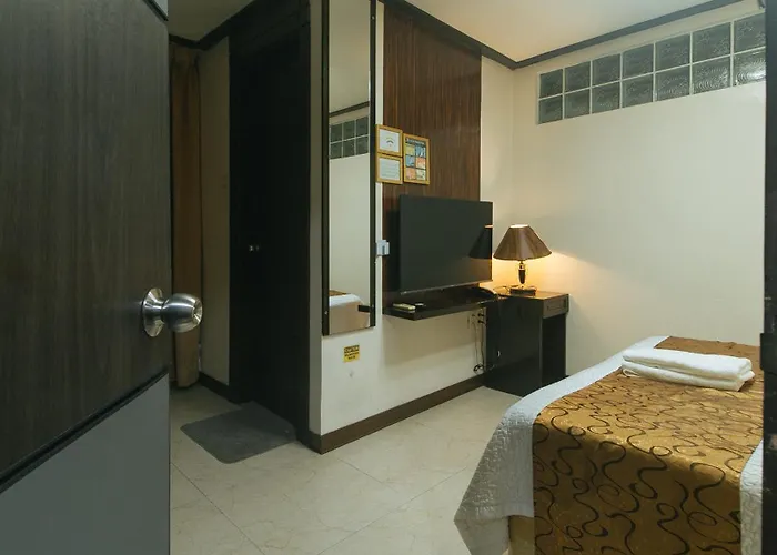 The Shilla Philia By Reddoorz Hotel *